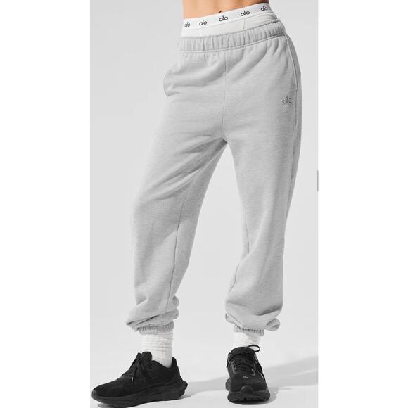 Alo Pants - Alo Accolade Sweatpant Athletic Heather Grey Relax Women's S